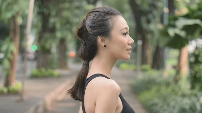 Ponytail Or Bob? The Best Hairstyle For Yoga